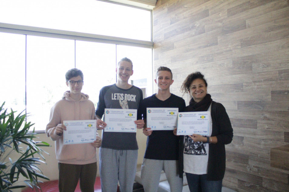 Estudantes do Ensino Médio conquistam ouro na Olimpíada Brasileira de Geografia e Ciências da Terra