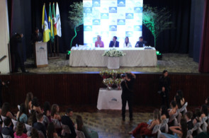 Instituto Ivoti realiza a formatura de estágio de 33 estudantes do Curso Normal em Nível Médio