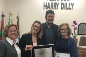 Ensino Superior do Instituto Ivoti recebe homenagens da Câmara de Vereadores