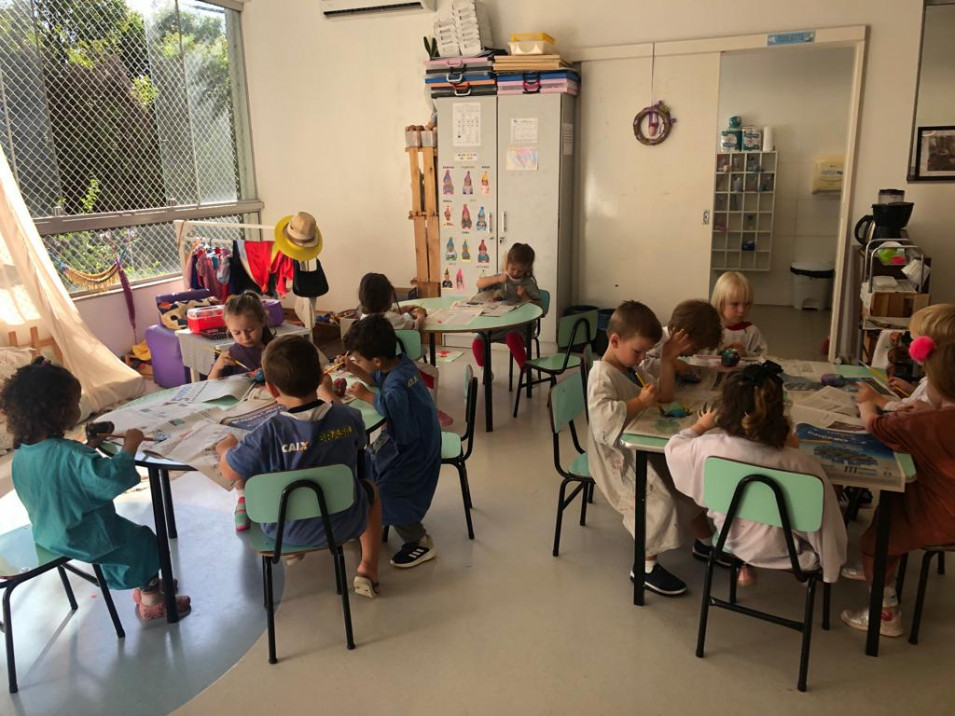 Crianças da Educação Infantil decoraram pedras para a Semana da Língua Alemã
