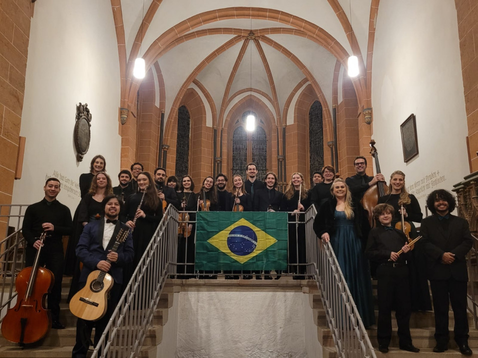 Camerata Ivoti volta ao Brasil após oitava turnê pela Europa