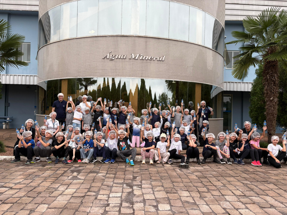 Passeio de estudos marca o encerramento dos estudos sobre a água com o 2° ano - Anos Iniciais