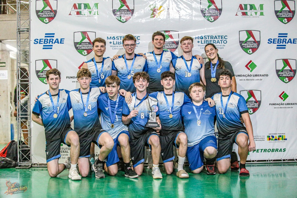 Equipe masculina de vôlei do Instituto Ivoti conquista título dos Jogos Mostratec-Liberato